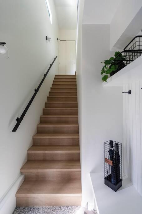 Casa Bramble Luxury 2Bed Suite Near Uofa Hospital Edmonton Dış mekan fotoğraf