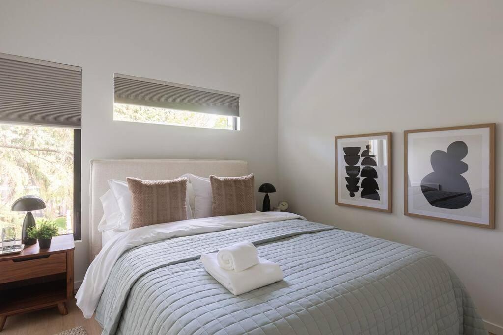 Casa Bramble Luxury 2Bed Suite Near Uofa Hospital Edmonton Dış mekan fotoğraf
